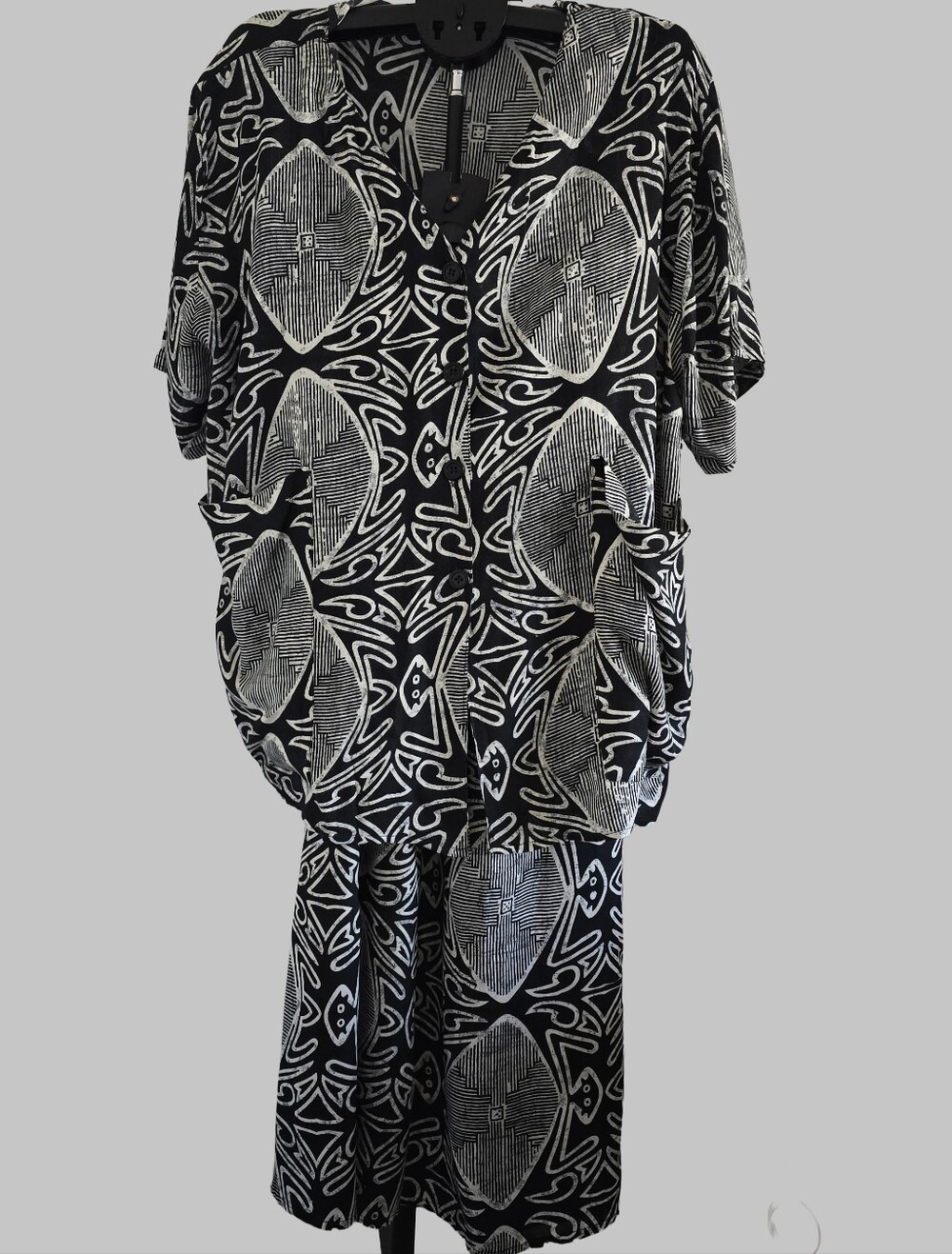 Vintage Nubian Queen 2-Piece Skirt Set Black White Graphic Print Size 18